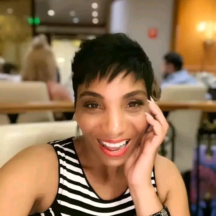 Keshia chisholm_Xmhvm