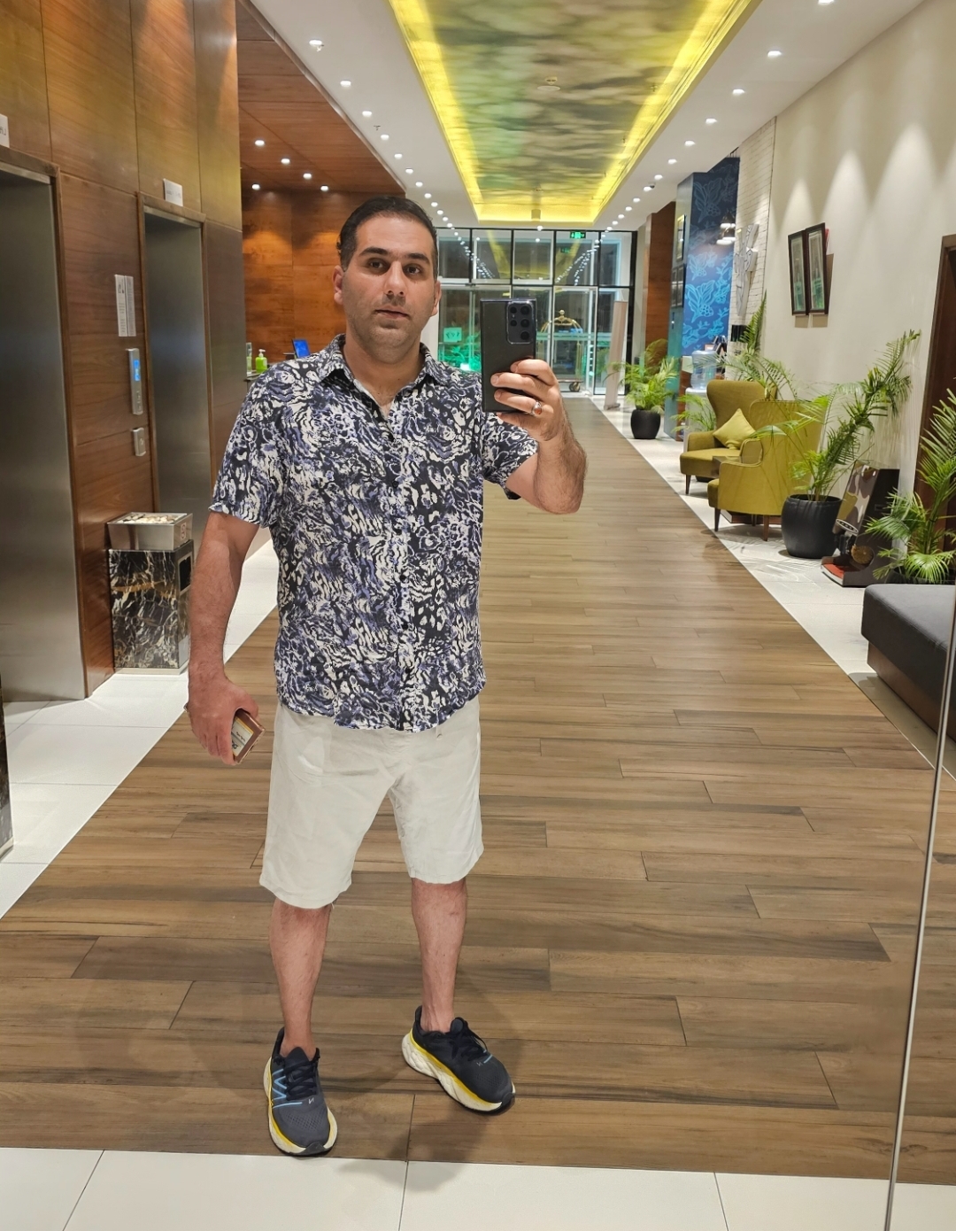 mehran sadeghii_JYqWg