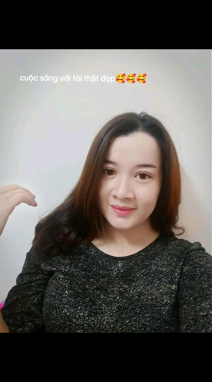 Stephanie redrigouz Stephanie redrigouz_nqny1