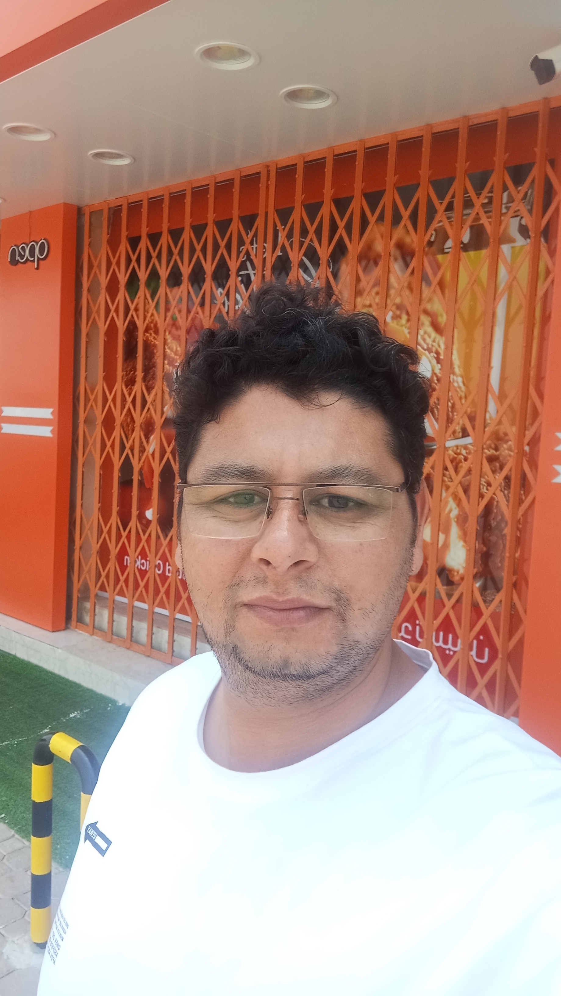 Ali Khan_S4utS
